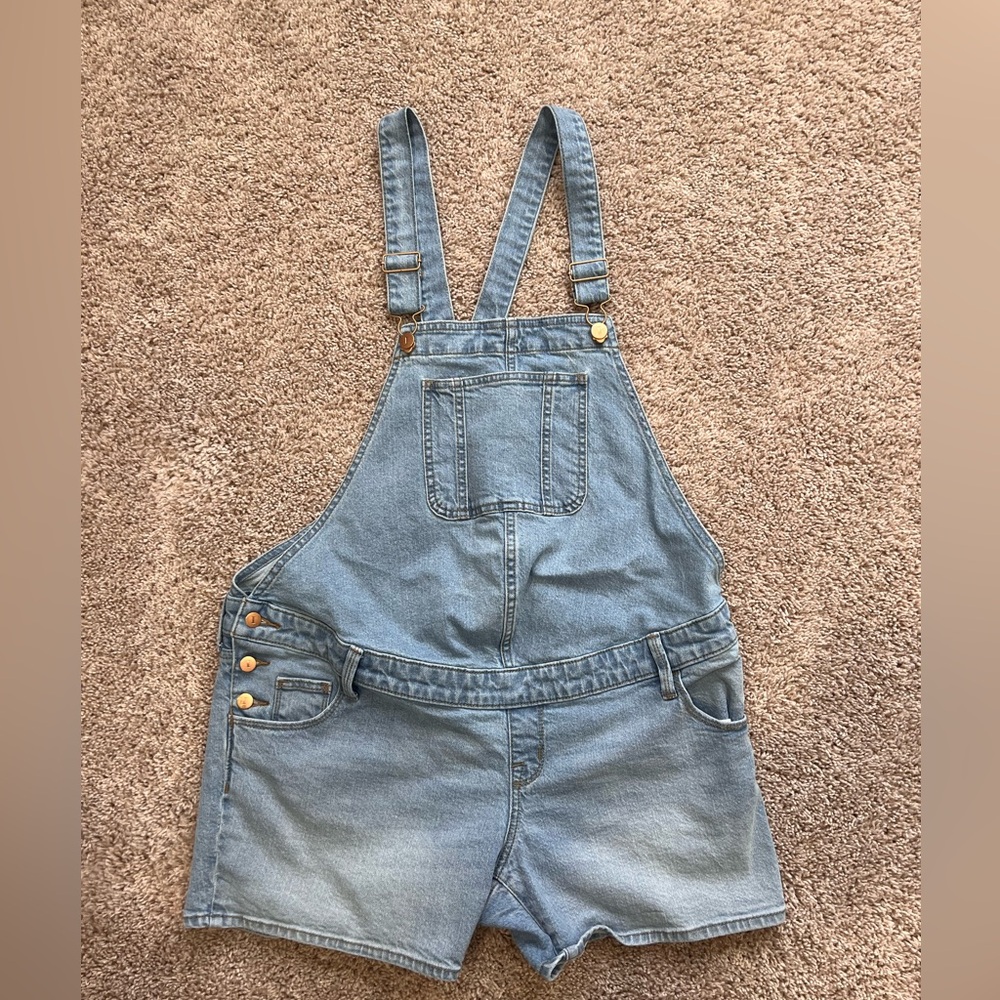 Maternity overall shorts
